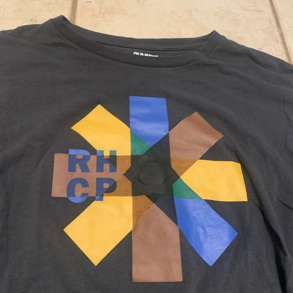 Red Hot Chili Peppers Old Navy Long Sleeve Band Tee - Size M - Picture 2 of 8